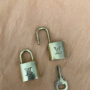 Louis Vuitton Locks and keys. I have 2 one #317 has key. #328 no key. Both 120.